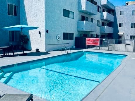 Primary Photo - 620 N Sweetzer Ave