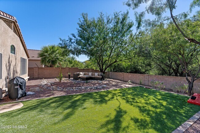 Building Photo - 4906 N Sabino Gulch Ct