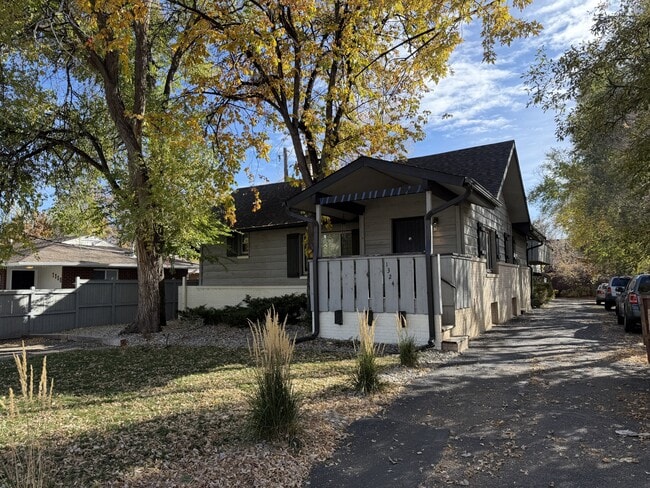 Building Photo - 1324 Balsam Ave