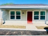 Building Photo - 3511 Elm Grove Rd