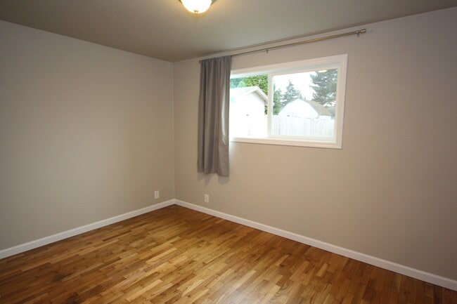 Building Photo - 1221 S 315th St