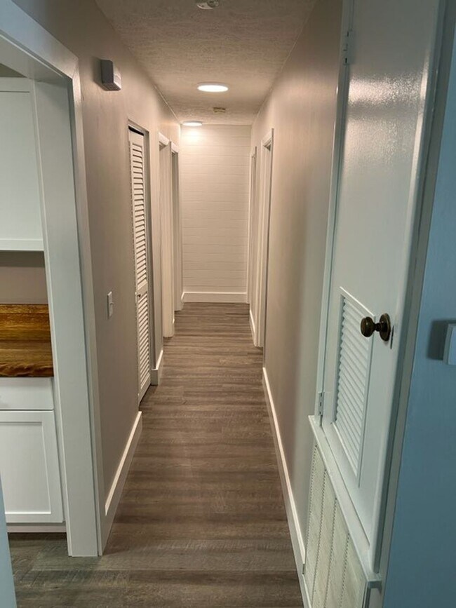 Building Photo - Gorgeous Home in the Heart Hinesville