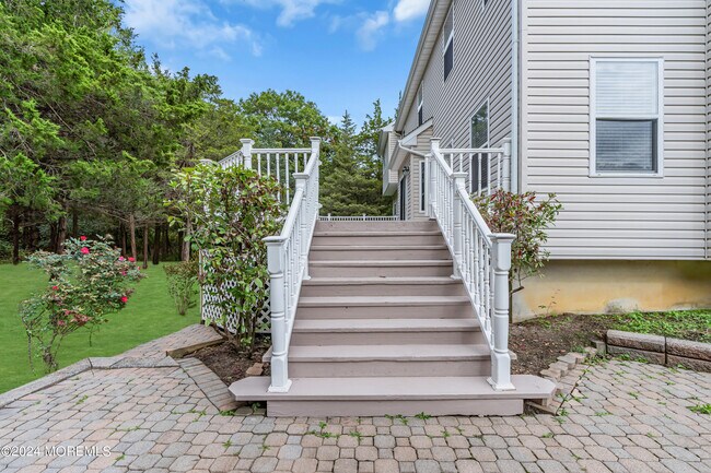 Building Photo - 1562 Priscilla Ct