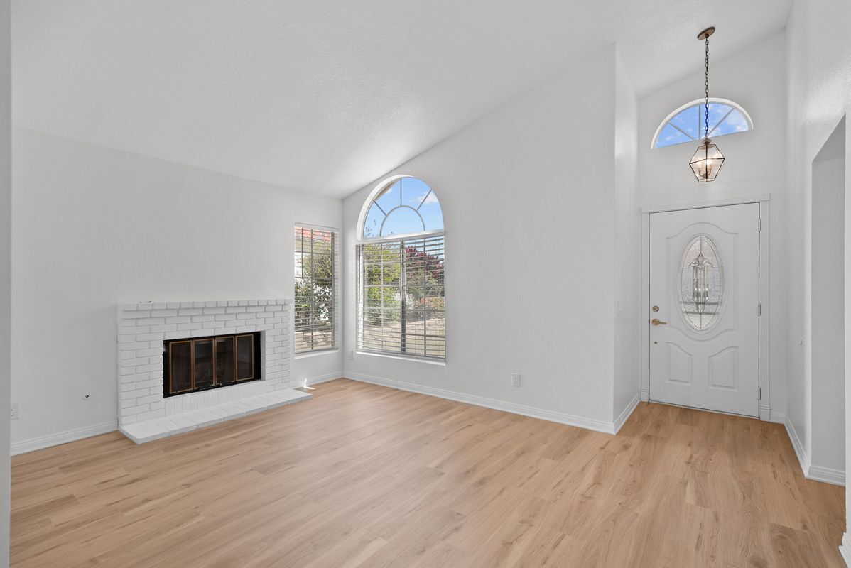 Building Photo - 23175 Canyon Pines Pl