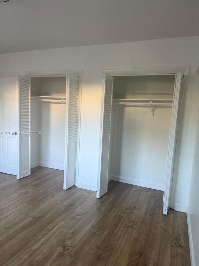 Building Photo - 160 NE 55th St