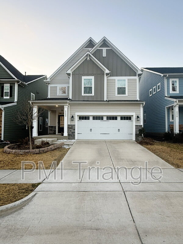 Building Photo - 2280 Grants Pass Station