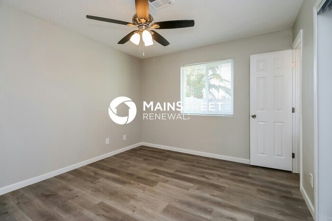 Building Photo - 5 Bedroom Pet-Friendly Home in PHOENIX, AZ...