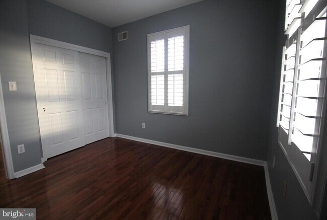 Building Photo - 151 Jackson St