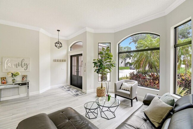 Building Photo - 6041 SW 195th Ave