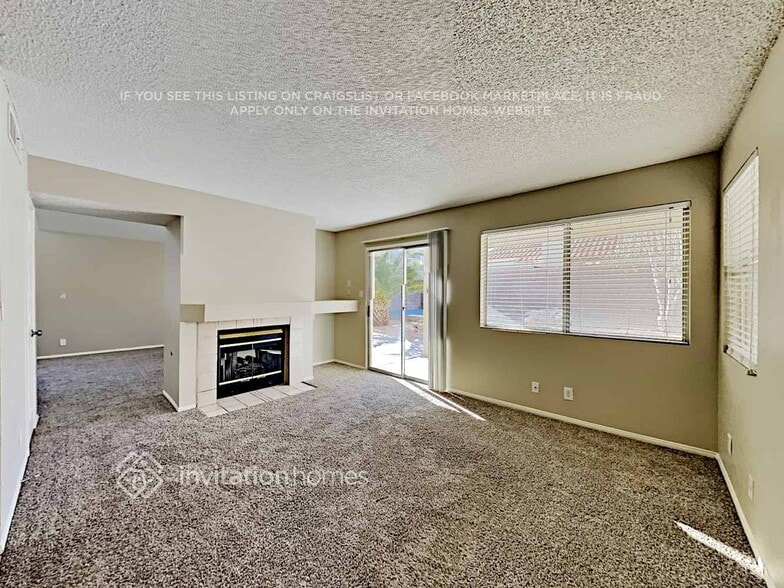 Building Photo - 1740 La Cruz Dr