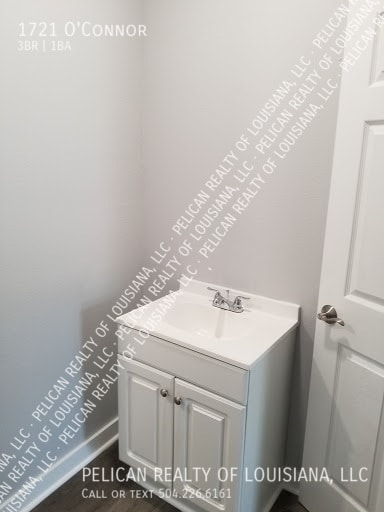 Building Photo - 1721 O'Connor-