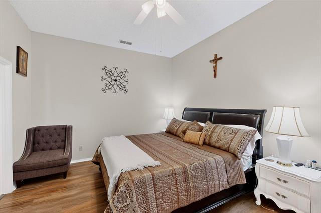 Building Photo - 821 Parkwest Blvd