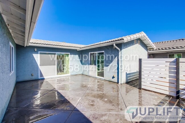 Building Photo - 6BD/3BA Beautiful home in Chula Vista