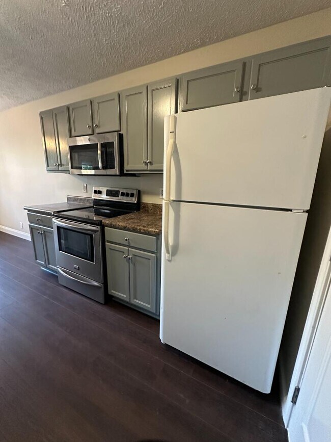 Building Photo - 1171 Catawba Way
