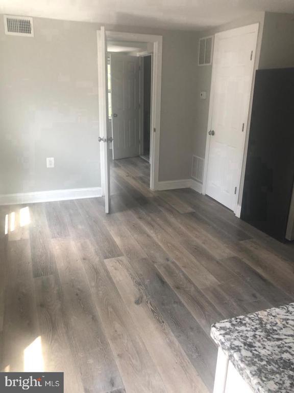 Building Photo - 317 Reed St