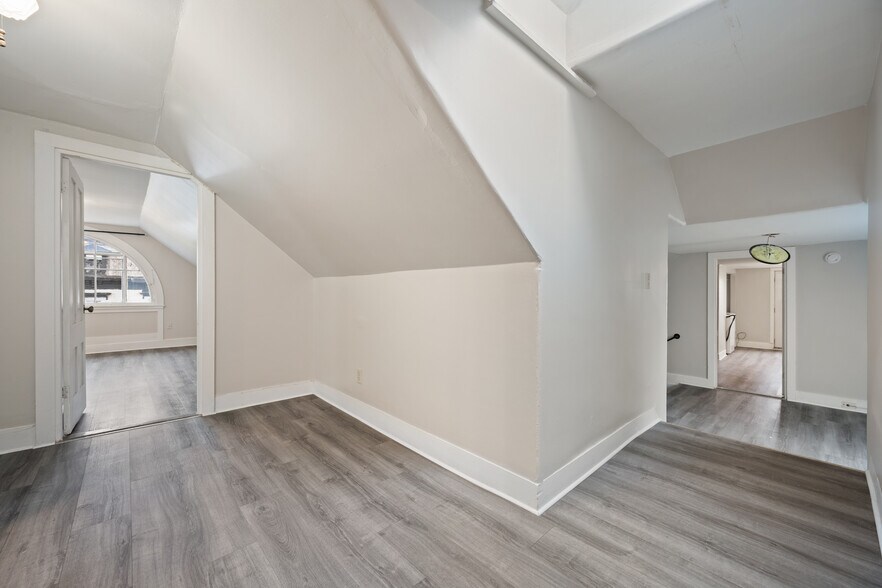 Building Photo - 135 Cedar St