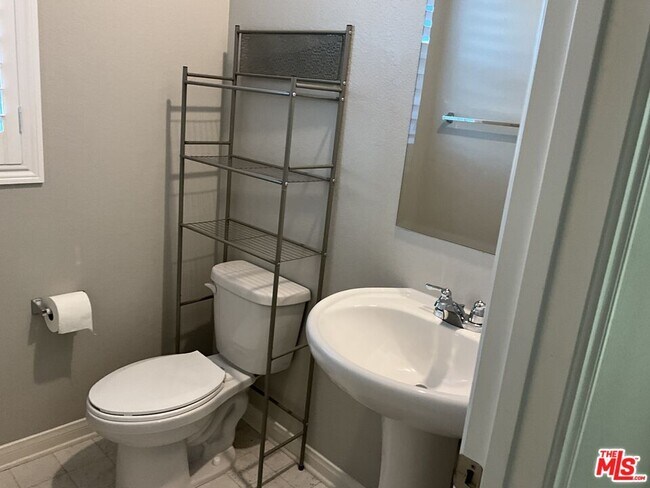 Building Photo - 20909 Mountain Gate Dr