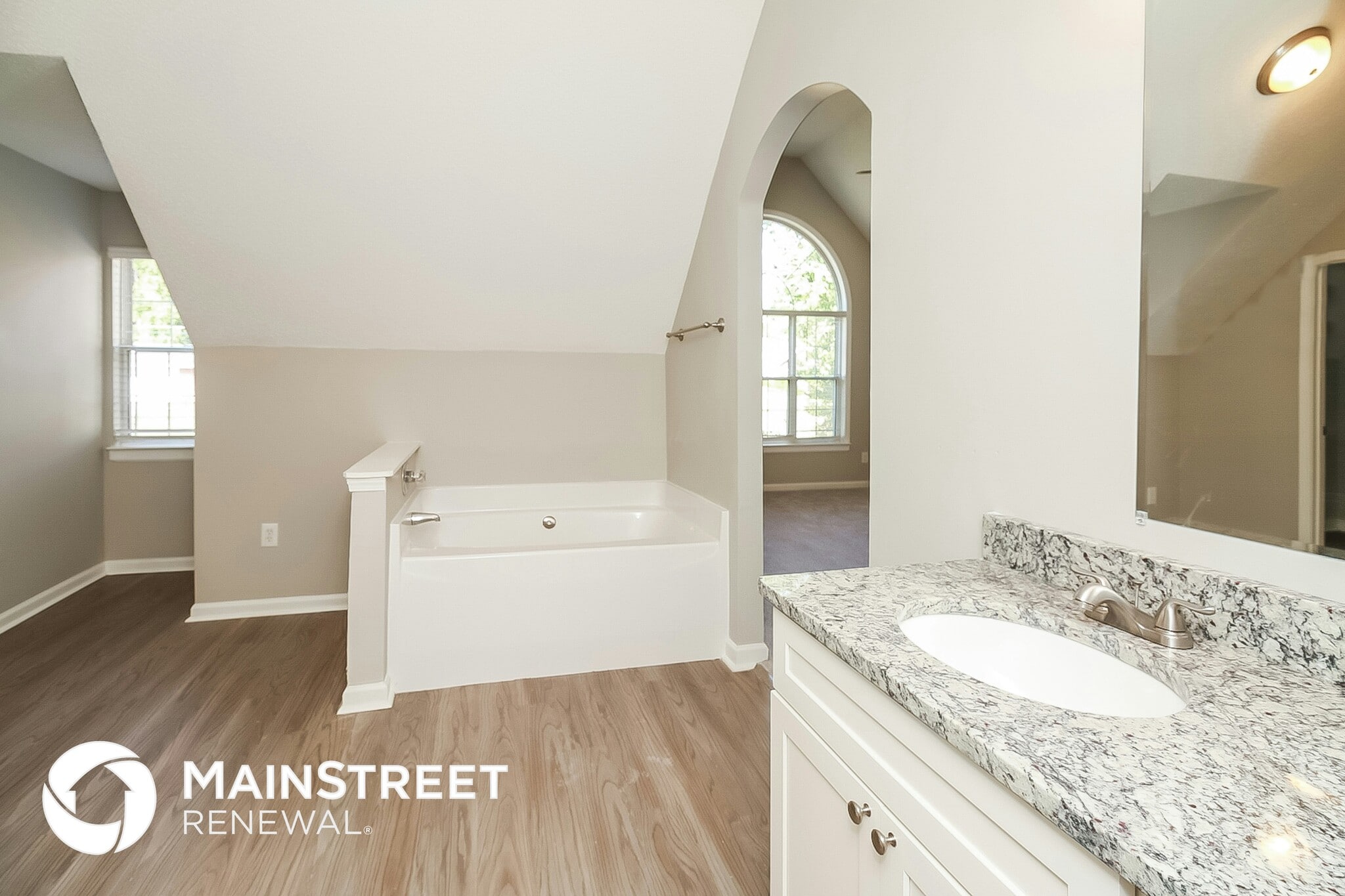 Building Photo - 2190 Surrey Trail