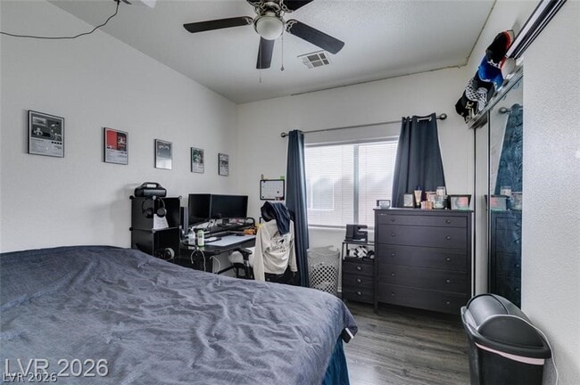 Building Photo - 3816 Hollycroft Dr