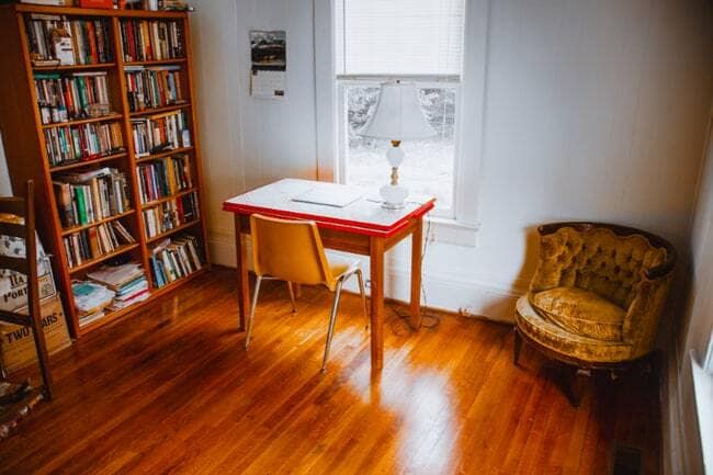 Building Photo - 211 W Geer St