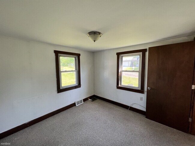 Building Photo - 2 br, 1 bath House - 24 Coolidge Street B