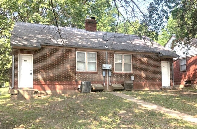 Building Photo - 775-775 Kickapoo St