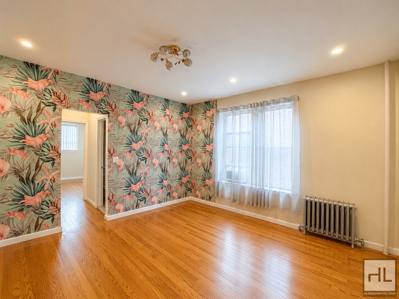 Building Photo - 43 AVENUE