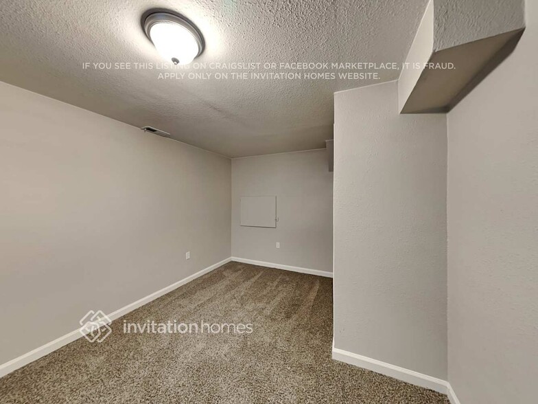 Building Photo - 5425 Majestic Dr