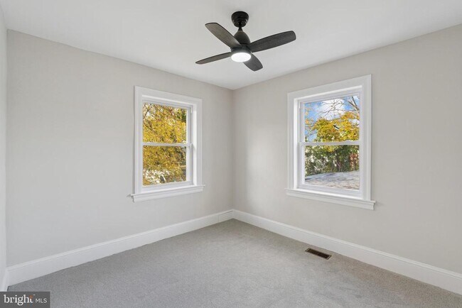 Building Photo - 2110 Bellemead Ave