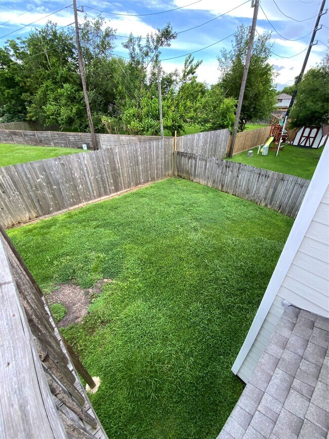 Building Photo - 5027 Kleinway Dr