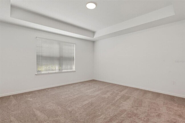 Building Photo - 9377 Meadow Hunt Way