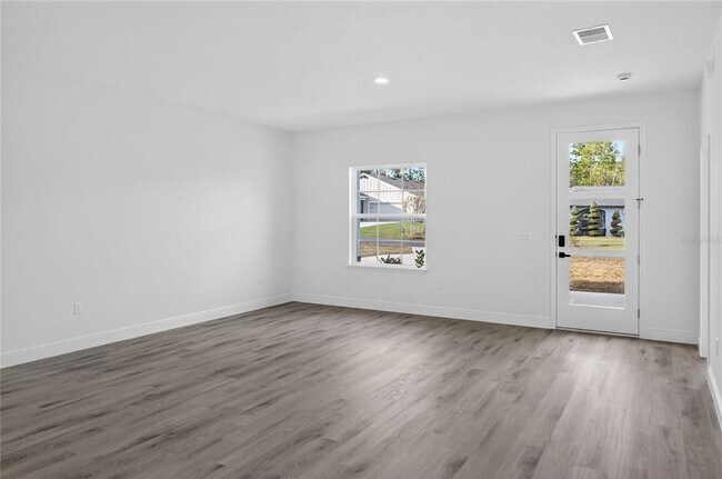 Building Photo - 3272 W Fairbank Dr