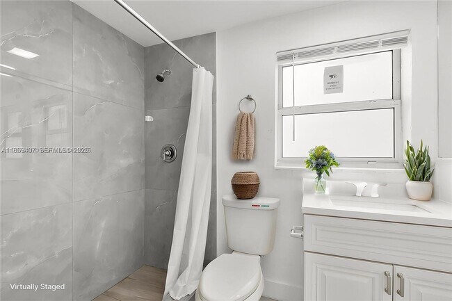 Building Photo - 607 SW 3rd St