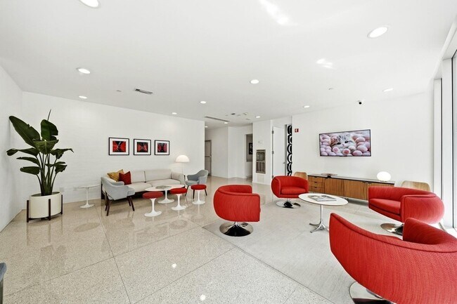 Building Photo - 3600 Montrose Blvd