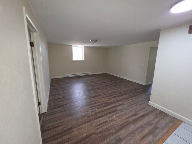 Building Photo - 4762 Greenfield Dr
