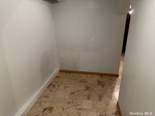 Building Photo - 31-31-31-88 88th St