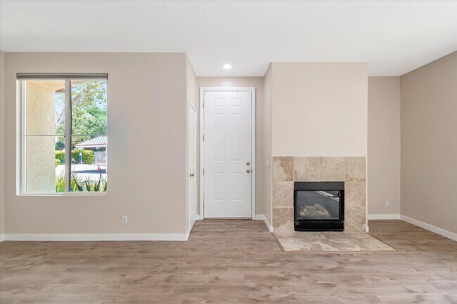 Building Photo - 18014 Flynn Dr