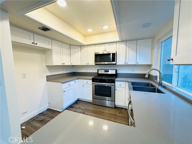 Building Photo - 2061 W Redlands Blvd