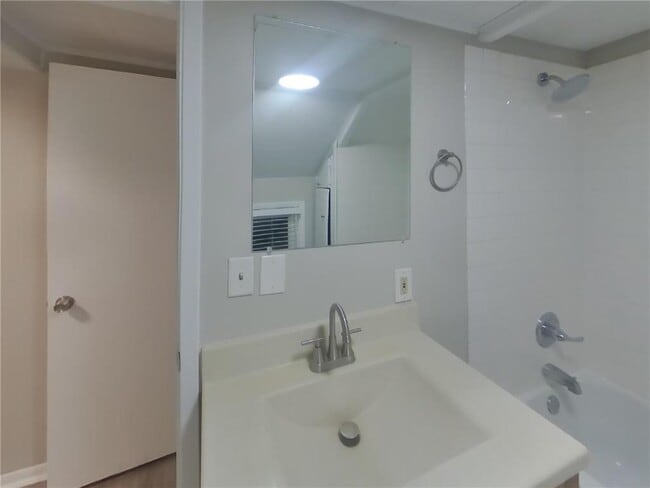 Building Photo - 3910 Scott Ave N