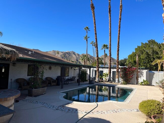 Building Photo - 71500 Halgar Rd