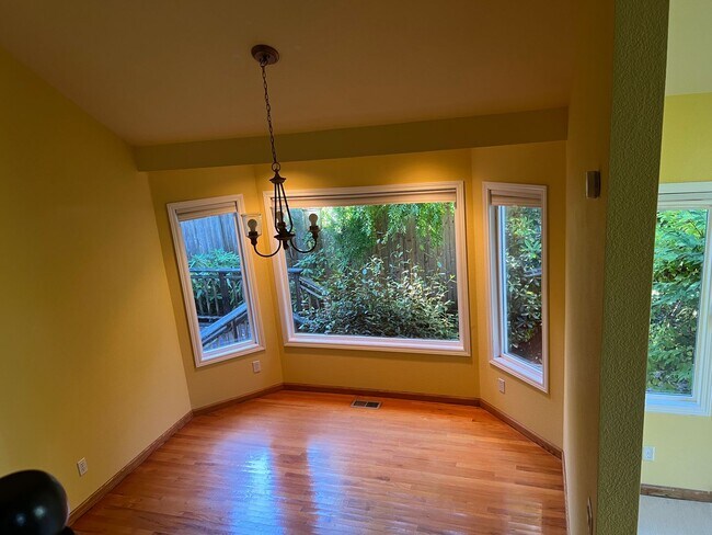 Building Photo - Mckinleyville House Tier 1