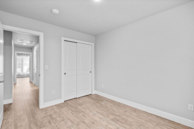 Building Photo - 1613 Barnwood Dr