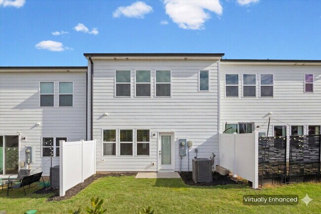 Building Photo - "Spacious 3-Bed Townhouse  with 2.5 Baths at 217 Brooks Springs Drive, Fort Mill!"