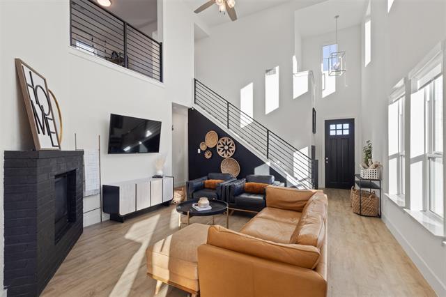 Building Photo - 12301 Penson St