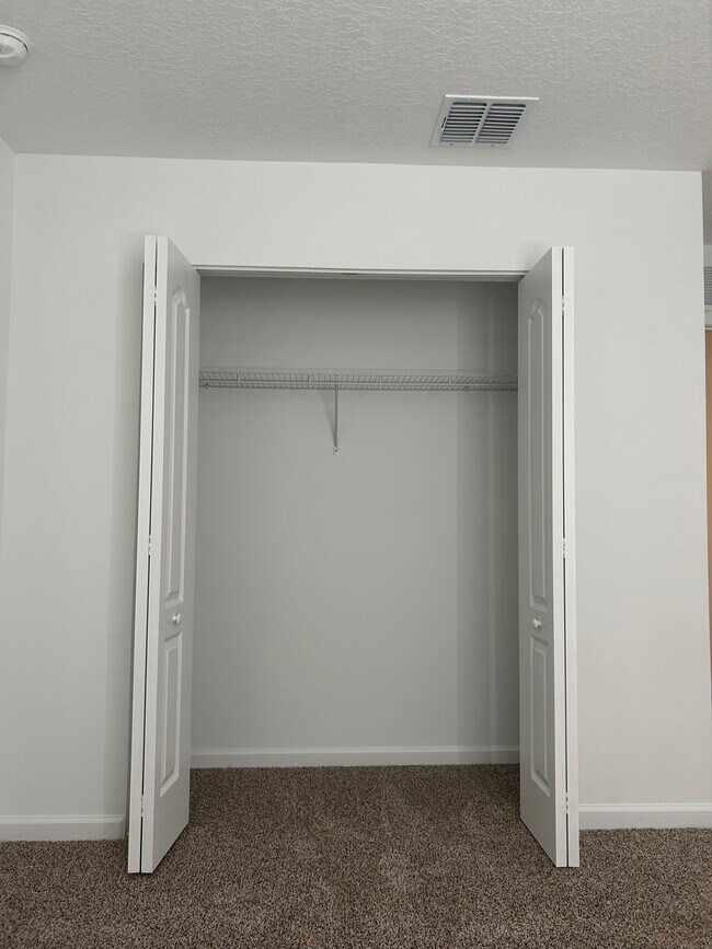 Building Photo - 28 Blue Hvn Rd