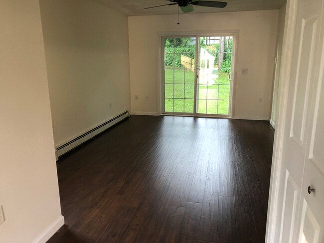 Building Photo - 145 Eden Way