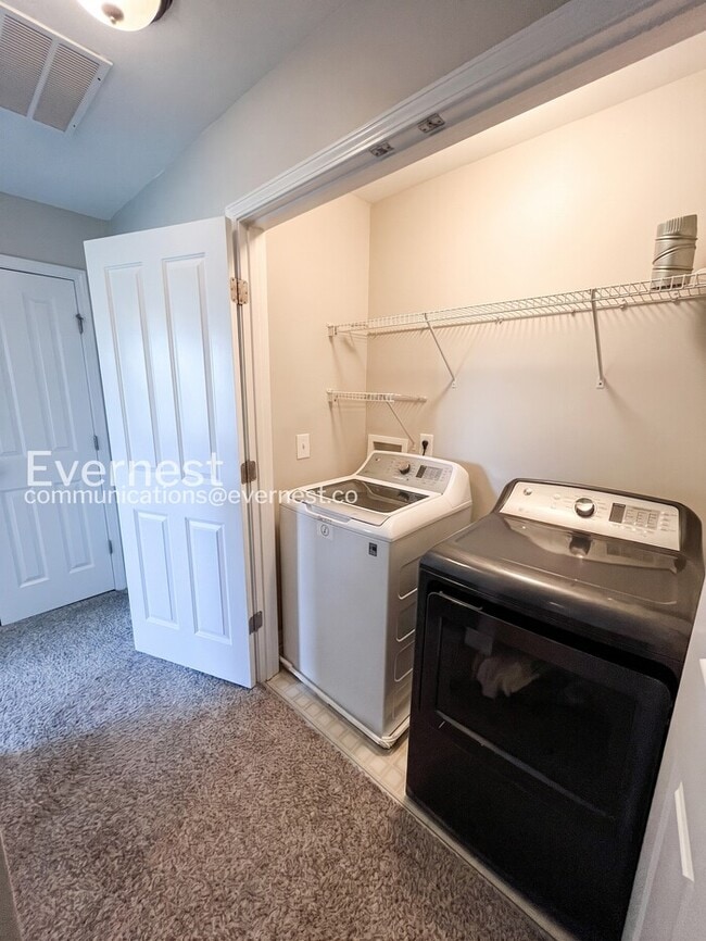 Building Photo - 7222 Althorp Way