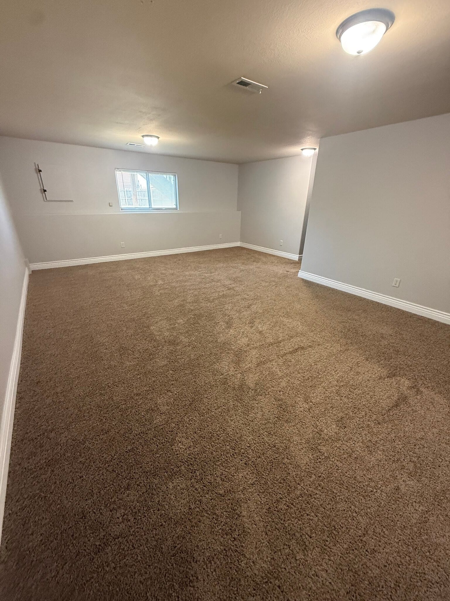 Building Photo - 8457 Granite Ct