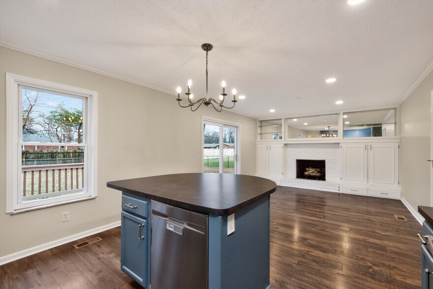 Building Photo - 11417 Washington Blvd