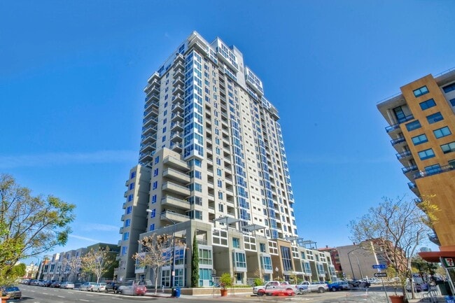 Building Photo - San Diego- Downtown- La Vita – Little Italy Condo- Split Level Style Move-In Special